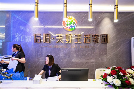 急售西郊学校学区，96m2套三带车库62.8万