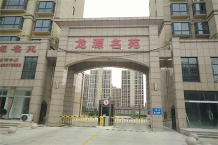 出售泰安安居上上城2室2厅1卫75平简单装修